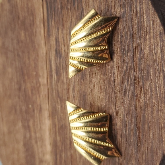 Fan estate earrings‎ E861
